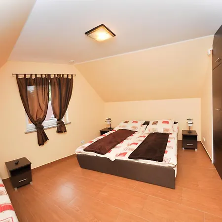 Ferienhaus Raj